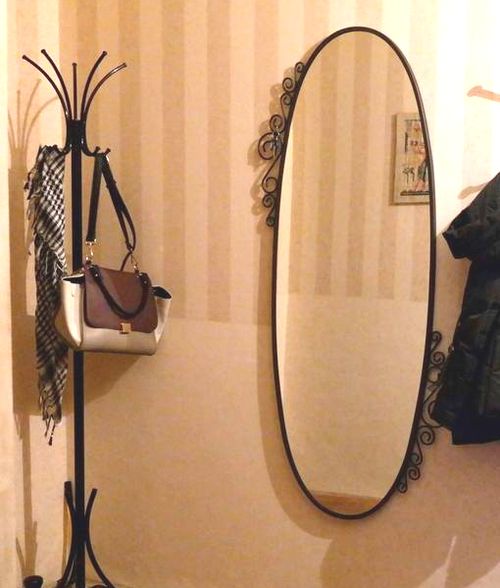 Утягивающее зеркало из Икеи - для тех, кто хочет выглядеть стройнее